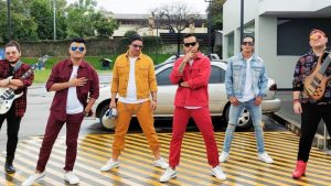Como en los viejos tiempos, Grupo La Calle te pone a bailar con su "ensalada" musical