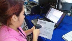 Gobierno aplicará voto electrónico en el exterior tras anular vigilancia partidaria