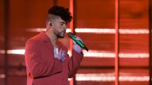 Bad Bunny habla del machismo en el género urbano y defiende a las artistas