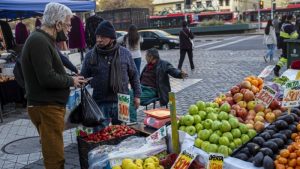 Chile entregará bonos a ciudadanos para enfrentar inflación