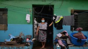"No es vida estar así": Habitantes de comunidad afectada por lluvias piden una solución a las autoridades