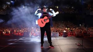 "El diablo" viene a El Salvador. Franco Escamilla confirma fecha para show