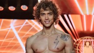 VIDEO: Este fue el "error" que hubo en la presentación de Adrián Itzam en Mister Supranational