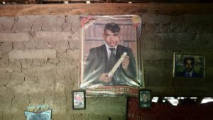 "Devuélvanme a mi hijo, por favor": Madre pide justicia para joven detenido en Ilobasco