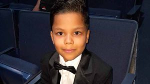 Con tan solo 8 años, niño de Sensuntepeque publica su primer libro