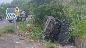 Conductora se distrajo y atropelló a peatón que corría en carretera de Oro