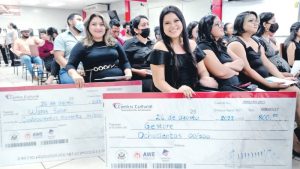 Alumnas de la Academia para Mujeres Emprendedoras logran alzas en sus ventas