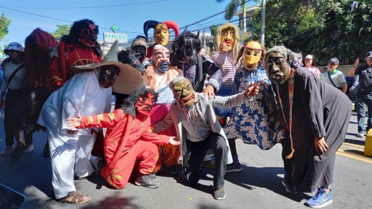 Video Así Se Vivió El Tradicional Desfile Del Correo De Las Fiestas Agostinas Noticias De El 7095