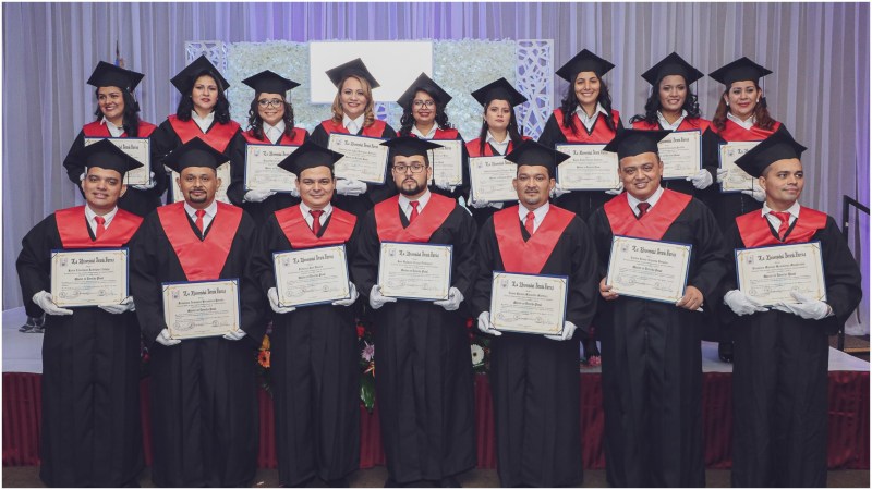 Graduados de Maestría de la Universidad Gerardo Barrios