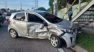 Cinco personas heridas dejaron accidentes de tránsito durante la noche del viernes