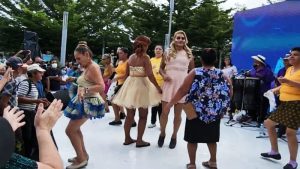 VIDEO. Bailarines del parque Libertad se visten de gala y se presentan en escenario