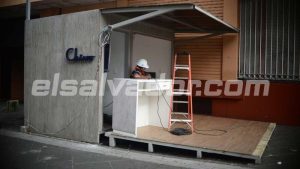 chivo-cajero-caseta