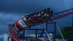¿Cuál es el costo de los juegos mecánicos del campo de la feria?