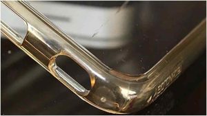 ¿Por qué las fundas transparentes de los celulares se vuelven amarillas?