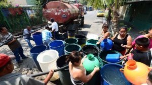 Protestas y falta de agua en distintos lugares de la capita