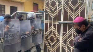 Denuncian que Policía de Nicaragua secuestró a obispo Rolando Álvarez