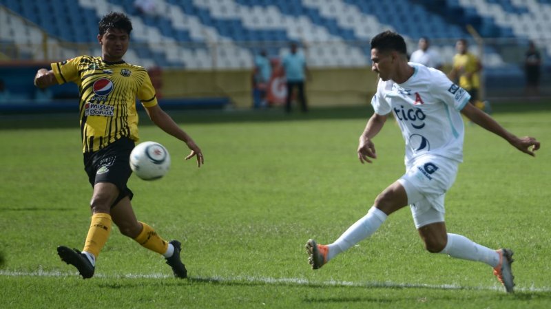 Alianza FC - 11 Deportivo