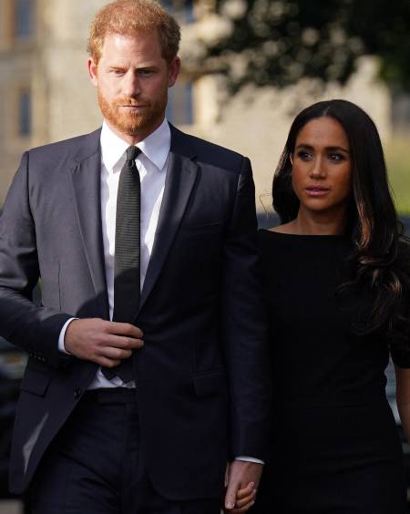 Harry y su esposa Meghan han acompañado los actos protocolarios en honor de la reina Isabel II. Él y su hermano William se han dejado ver juntos. Foto: Archivo/AFP