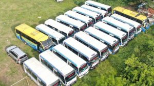 Policía decomisa 18 microbuses y 8 carros a la pandilla 18
