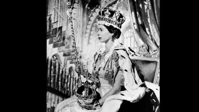 Coronación de la reina Isabel II de Inglaterra. Ahora será la de su hijo Carlos III