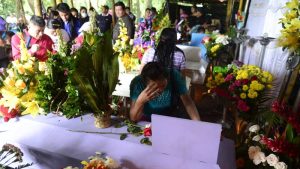 "Son velados mientras sus padres y hermana están capturados":  Restos de la familia Melara Hernández son despedidos