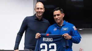Cuando el astronauta Frank Rubio dio cátedra motivacional a la selección de EE.UU.