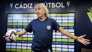 Mágico González
