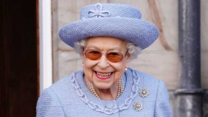 La dura respuesta de un fan del Celtic a uno del Rangers tras el deceso de Isabel II