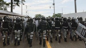 Diez salvadoreños entre los 156 migrantes detenidos en México