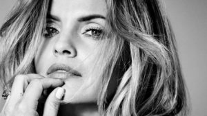 Mena Suvari se une a Paz Vega en la película salvadoreña “Luciérnagas en El  Mozote”