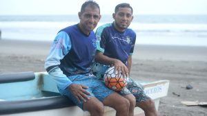 VIDEO. El éxito playero en la sangre de los hermanos Velásquez: Frank y Homer