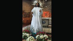 Salvadoreños celebraron al Salvador del Mundo en Italia