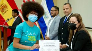 USAID apuesta por prevenir la migración irregular a través de empoderamiento de niñas en Santa Ana