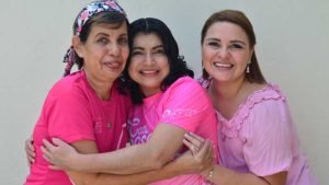 Actitud positiva y el apoyo entre mujeres para luchar contra el cáncer
