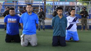 Diputados cuestionan eficacia del régimen de excepción por cerco militar en Comasagua