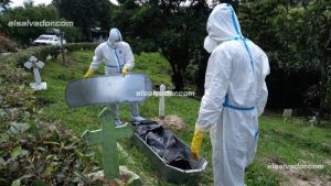 Cuatro capturados en el régimen de excepción terminaron en una fosa común de La Bermeja, informó Socorro Jurídico