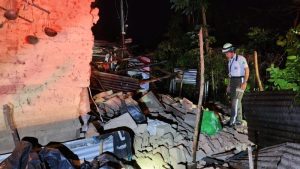 Familia es rescatada con vida tras quedar soterrada en su casa en Aguilares