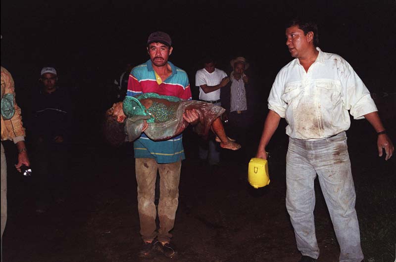 Rosalba Hernández murió el 12 de agosto de 2001 cuando un muro se desplomó a causa de las lluvias en Santa Ana. Foto Antolín Escobar