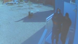 California: Momento en el que una familia, incluida una bebé, son secuestrados a punta de pistola en Merced