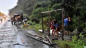 Tormenta Julia: Tres muertos, inundaciones y cierre de un aeropuerto en Honduras