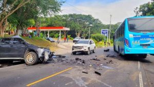 Un muerto y varios lesionados en múltiple accidente de tránsito en Nueva Concepción, Chalatenango
