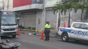 Vigilante murió al ser atropellado por conductor de buseta Ruta 29-F en San Salvador