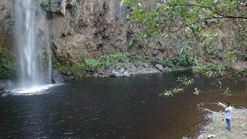 La cascada El Chorrerón es una de las caídas de agua que el departamento de Morazán tiene en su territorio. Foto: archivo / EDH