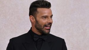Extienden orden de protección contra el sobrino de Ricky Martin