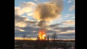 Rusia: Explotó un gasoducto desatando un incendio de grandes magnitudes cerca de San Petersburgo