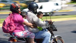 Estas son las 5 imprudencias más frecuentes de los motociclistas, según el Observatorio Vial
