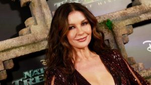 Actriz Catherine Zeta-Jones disfruta de "la maldad"