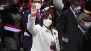 Dina Boluarte presidenta de Perú