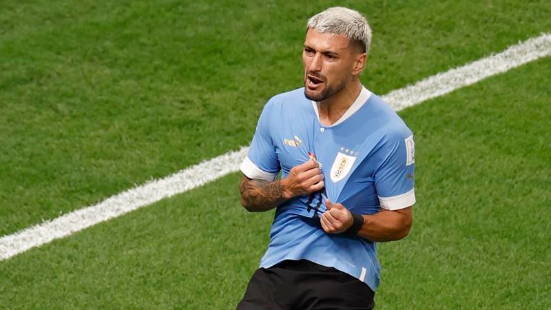 VIDEO: The controversy returned: Does Uruguay have two or four World Cups?