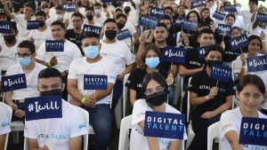 SUPÉRATE y USAID dan inicio a programa de talento digital